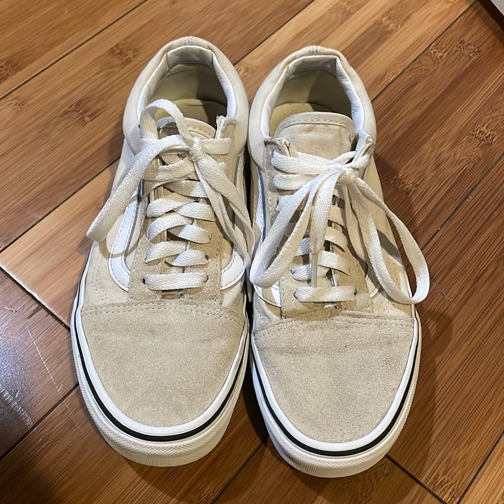 Cream colored old skool Vans size 6.5